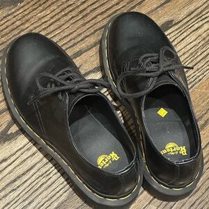 DR Martens women shoes